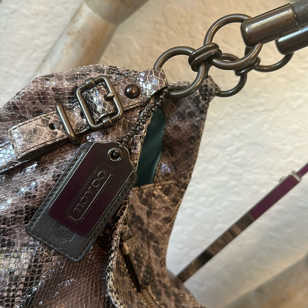 Coach Madison Python Tote Grey Black Snake print embossed - Picture 5 of 16